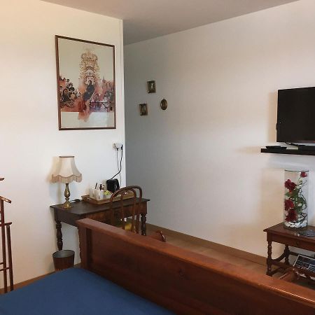 벨히브 쉬르 알리에 L'Orangerie B&B 외부 사진